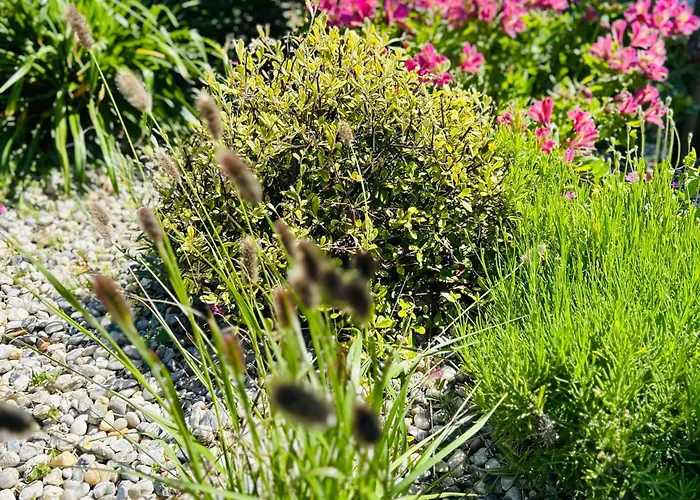 La Cabine côté mer et côté jardin à la VILLA PLEIN VENT
